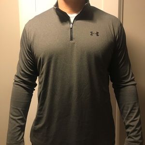 Men’s Under Armour gray quarter zip pull over, XL